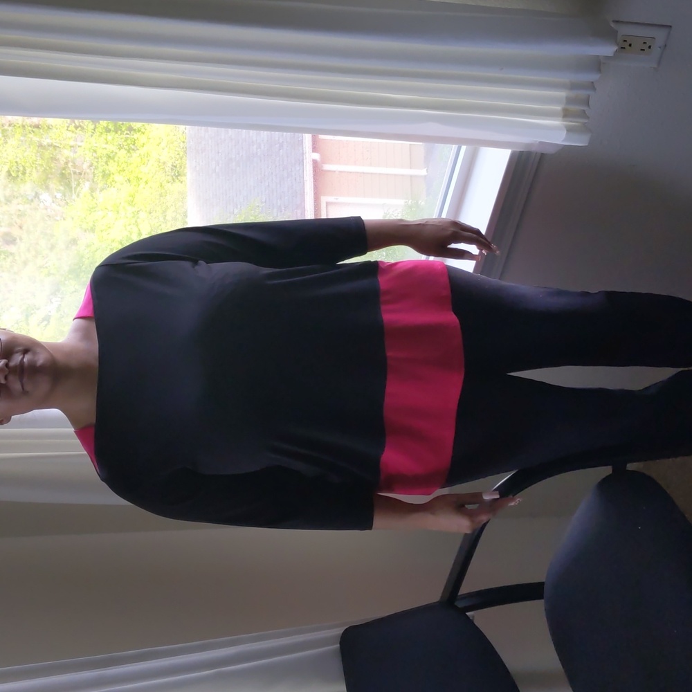 Colorblock Tunic - Picture 10 of 12